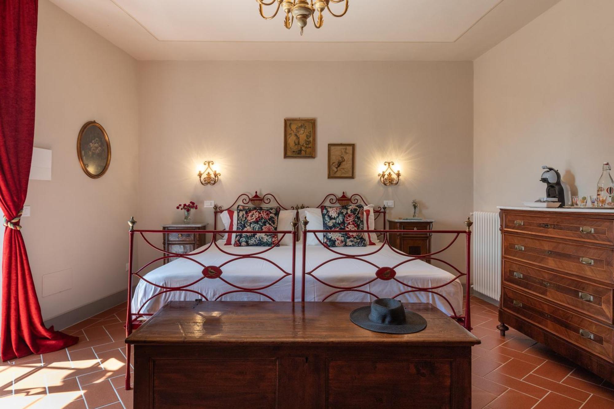 Castellinaria Bed & Breakfast Lari Dış mekan fotoğraf